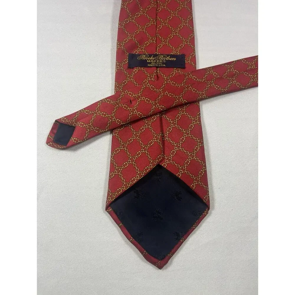 Brooks Brothers Makers Red and Gold with patterns 100% Silk 56/3.5